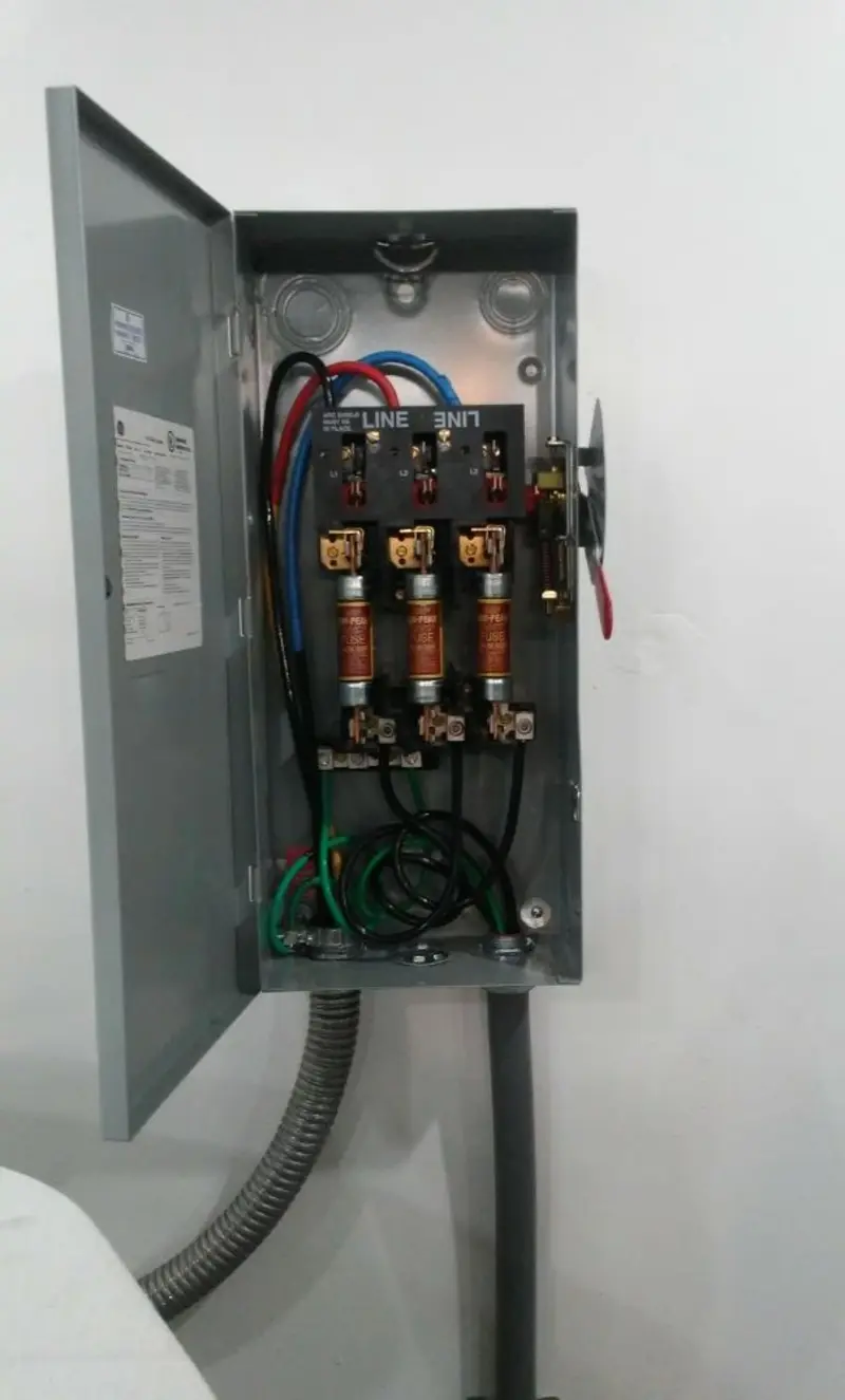 Three-phase disconnect switch installed for Smoke Detector Installation in Stokesdale